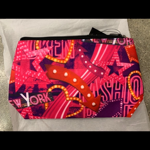 NWT Redken cosmetic pouch - Picture 3 of 3